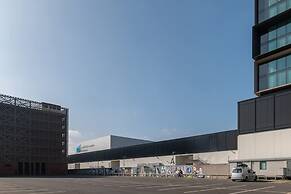 Host Stay Monarchs Quay