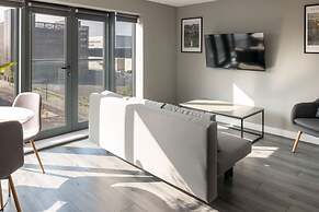 Host Stay Monarchs Quay