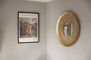 Host Stay Monarchs Quay