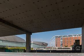 Host Stay Monarchs Quay