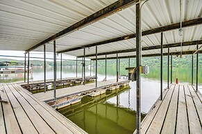 Cozy Cottage w/ Deck: Walk to Lake of the Ozarks!