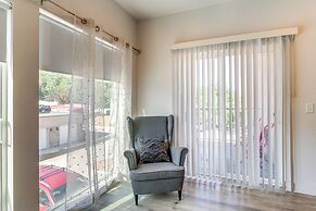 Pet-friendly Condo w/ Balcony ~ 17 Mi to Denver