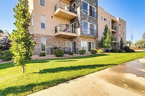 Pet-friendly Condo w/ Balcony ~ 17 Mi to Denver