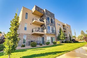 Pet-friendly Condo w/ Balcony ~ 17 Mi to Denver