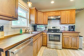 On-site Lake Access: Pet-friendly Vinita Home