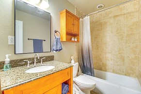 On-site Lake Access: Pet-friendly Vinita Home