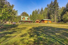 Cabin on 5 Acres in Port Angeles w/ Fire Pit!