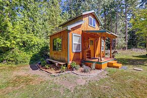 Cabin on 5 Acres in Port Angeles w/ Fire Pit!