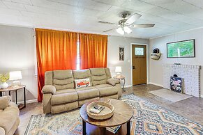 Rural Escape Near Lake Ouachita w/ Gas Grill!
