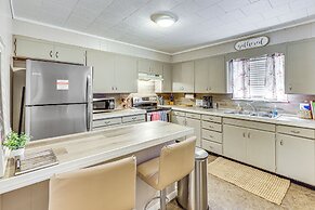 Rural Escape Near Lake Ouachita w/ Gas Grill!