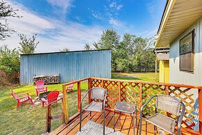 Rural Escape Near Lake Ouachita w/ Gas Grill!