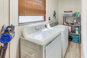Rural Escape Near Lake Ouachita w/ Gas Grill!