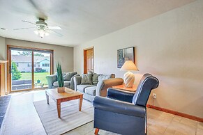 Family-friendly Unit: 8 Mi to Appleton Downtown!