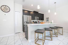 Stunning 4Bd w Pool Storey Lake Resort 4821