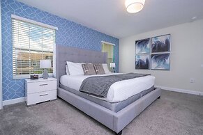 Stunning 4Bd w Pool Storey Lake Resort 4821