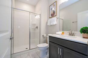 Stunning 4Bd w Pool Storey Lake Resort 4821