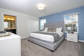 Stunning 4Bd w Pool Storey Lake Resort 4821