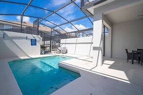 Stunning 4Bd w Pool Storey Lake Resort 4821