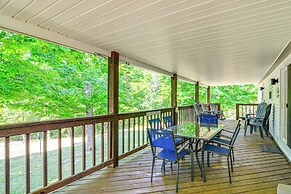 Home Near Dale Hollow Lake: Deck & Fire Pit
