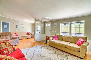 Home Near Dale Hollow Lake: Deck & Fire Pit