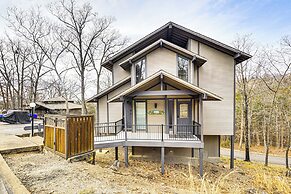 Osage Beach Home w/ 3 Decks in Margaritaville!