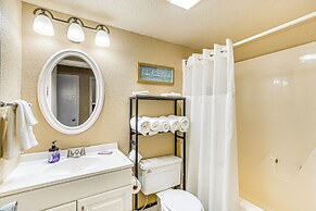 Osage Beach Home w/ 3 Decks in Margaritaville!