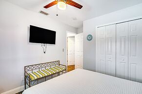 Private Pool & Yard: Dog-friendly Cape Coral Home