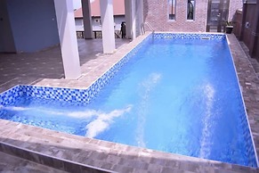 Camas Hotel and Suites