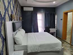 Camas Hotel and Suites