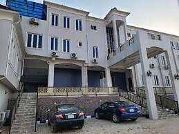 Camas Hotel and Suites