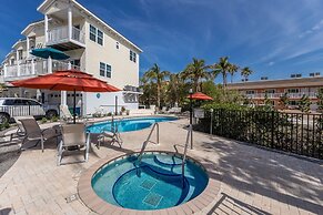 Bermuda Bay Club 1427 3 Bedroom Townhouse by RedAwning