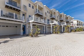 Bermuda Bay Club 1427 3 Bedroom Townhouse by RedAwning