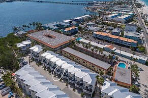 Bermuda Bay Club 1427 3 Bedroom Townhouse by RedAwning