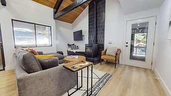 Bigwood #96 2 Bedroom Condo by RedAwning