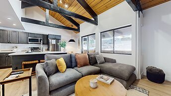 Bigwood #96 2 Bedroom Condo by RedAwning