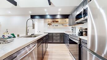 Bigwood #96 2 Bedroom Condo by RedAwning