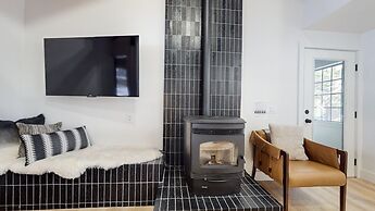 Bigwood #96 2 Bedroom Condo by RedAwning