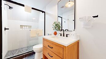 Bigwood #96 2 Bedroom Condo by RedAwning