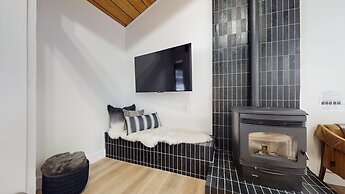 Bigwood #96 2 Bedroom Condo by RedAwning