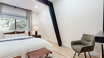 Bigwood #96 2 Bedroom Condo by RedAwning