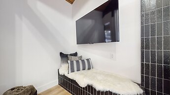 Bigwood #96 2 Bedroom Condo by RedAwning