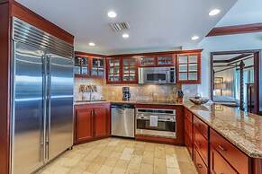 Waipouli B401 2 Bedroom Condo by RedAwning