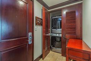 Waipouli B401 2 Bedroom Condo by RedAwning