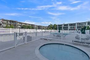 Almost Heaven 2 Bedroom Condo by RedAwning