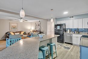 Almost Heaven 2 Bedroom Condo by RedAwning