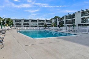 Almost Heaven 2 Bedroom Condo by RedAwning