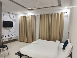 HOTEL VAIDIK GANGA