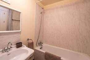 Orangesquare-4bedroom -4 Bathrooms-8 Guests