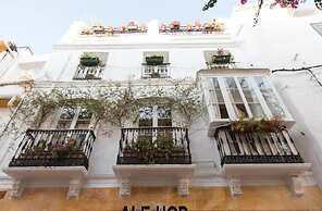 Orangesquare-4bedroom -4 Bathrooms-8 Guests