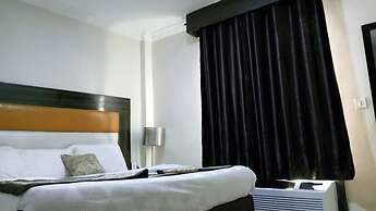 Great Western Hotel and Suites